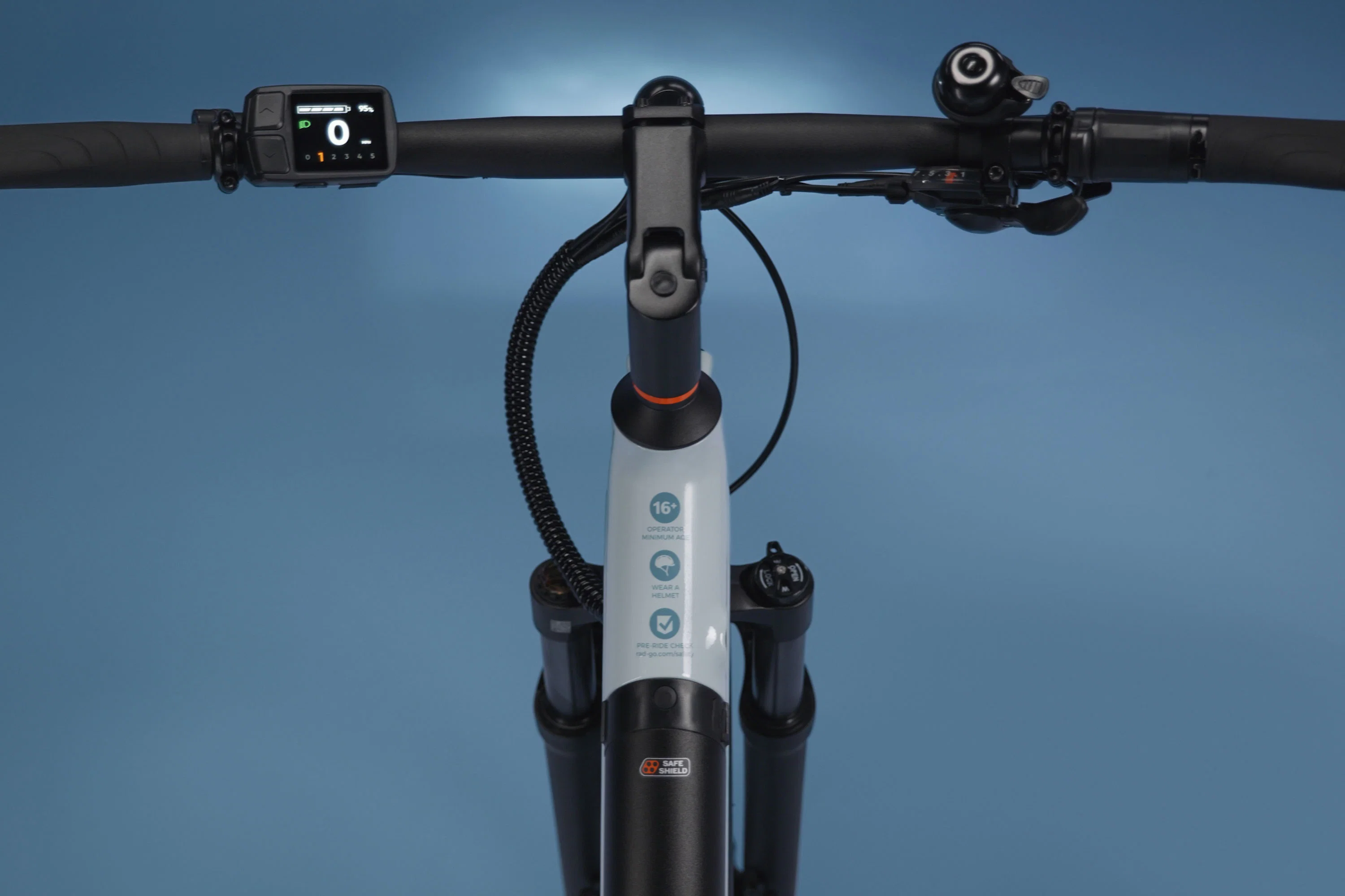 RadKickTM 7-Speed Electric Lightweight Bike - Image 3